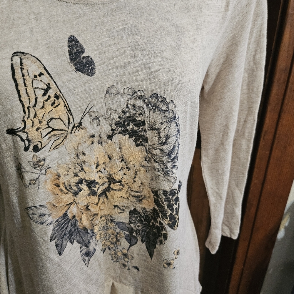 Style & Co Shark bite hem Tunic Oatmeal Floral Flyaway Size S - Picture 5 of 8